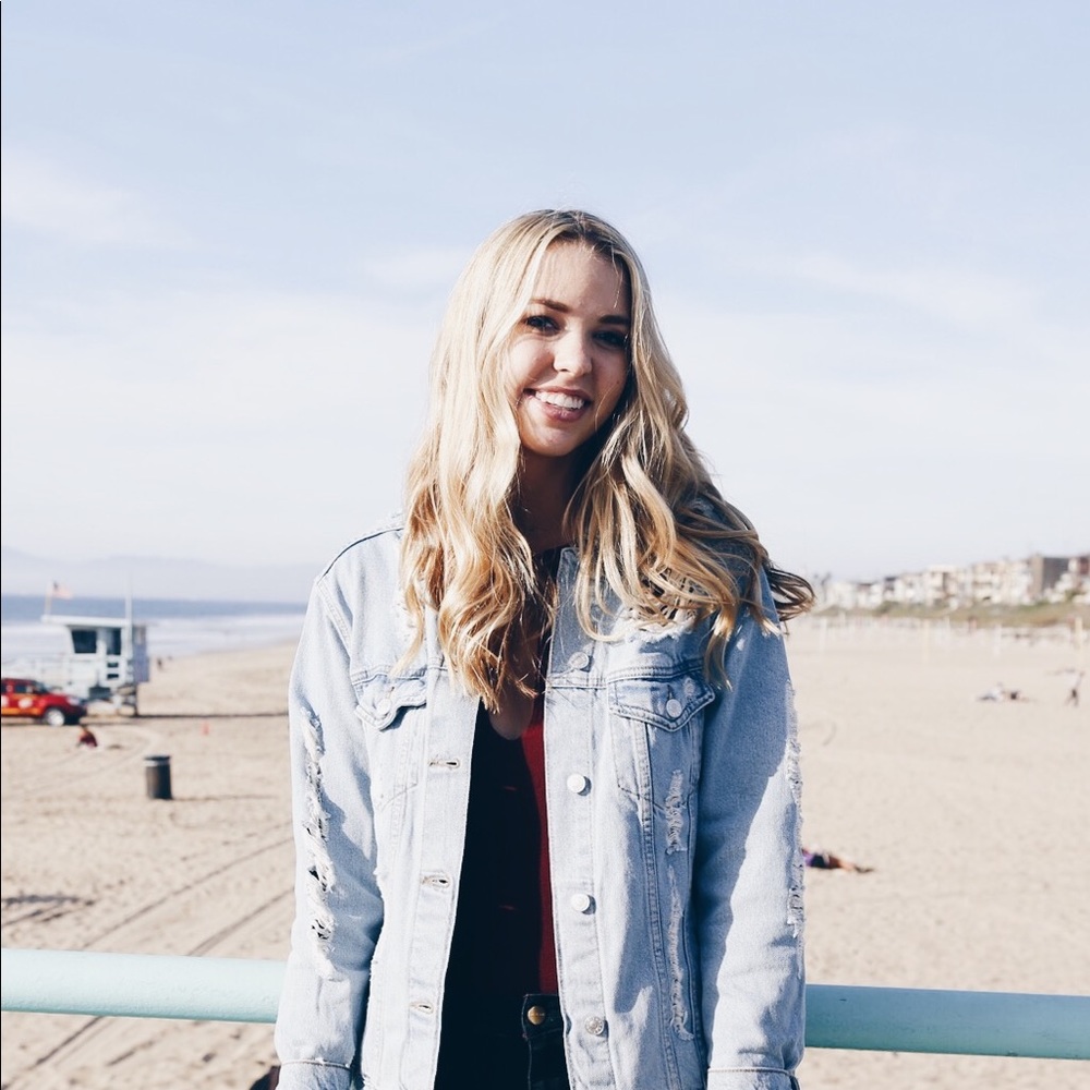 Meet your Posher, Emily